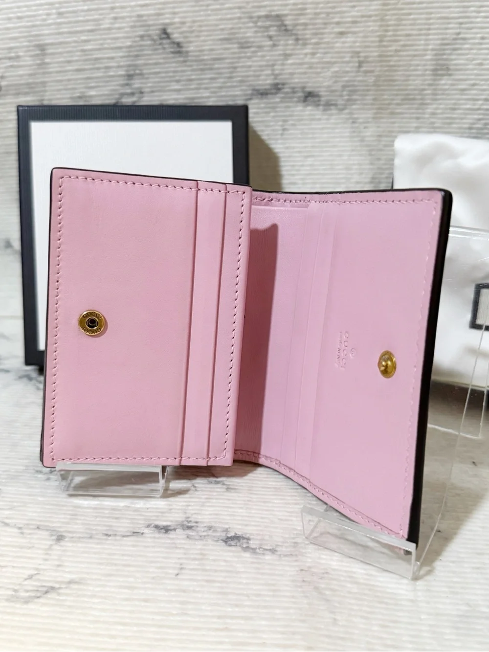 Gucci authentic wallet